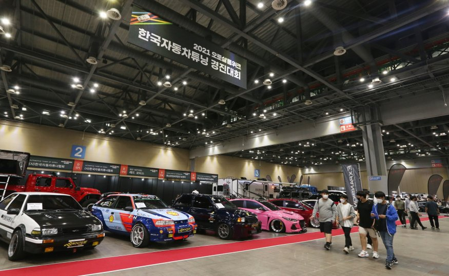 사진_2021 오토살롱위크 한국자동차튜닝 경진대회.jpg