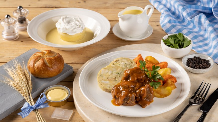 [사진 3] 에미레이트 항공, 옥토버페스트 맞이하여 독일 전통 음식 포함된 특별 기내식 선봬.jpg