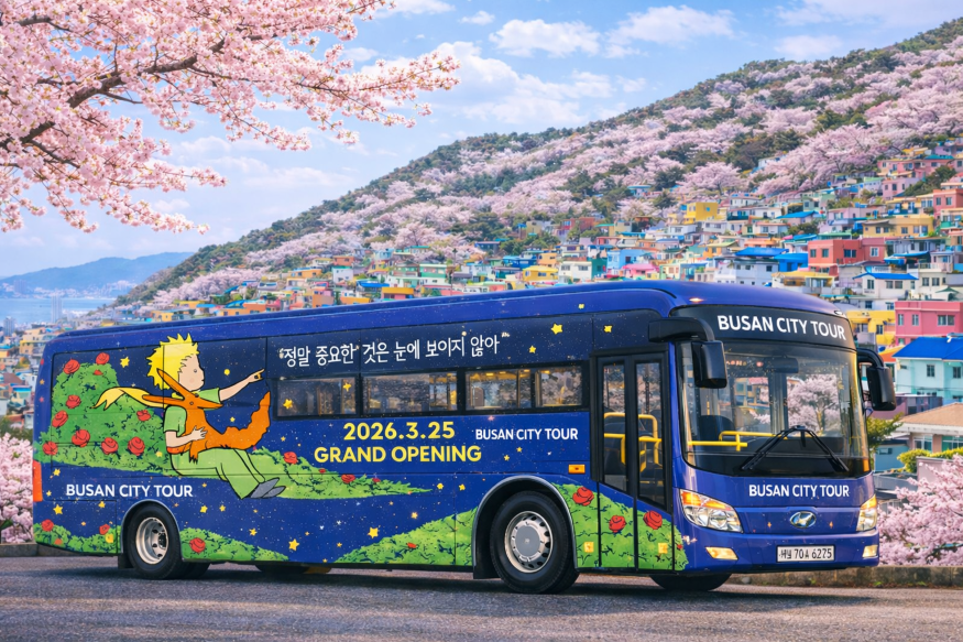 (부산관광공사) 3월18일자 보도자료 이미지_리틀프린스하우스 개관 연계 홍보마케팅 추진_(AI)리틀프린스 테마버스 이미지.png